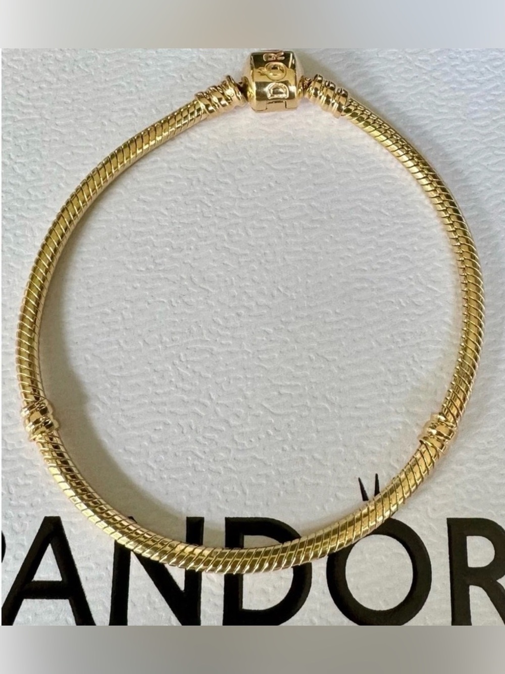 100% Authentic PANDORA Moments Snake Bracelet 14k Yellow Gold 7.1”